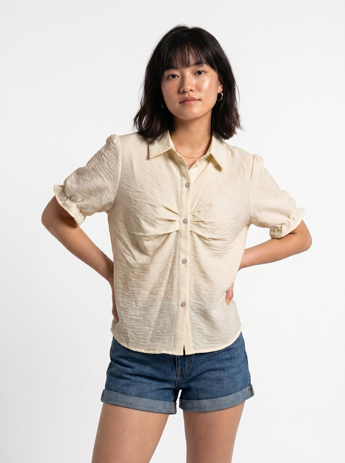 AVENU. The Cream Ruched Top