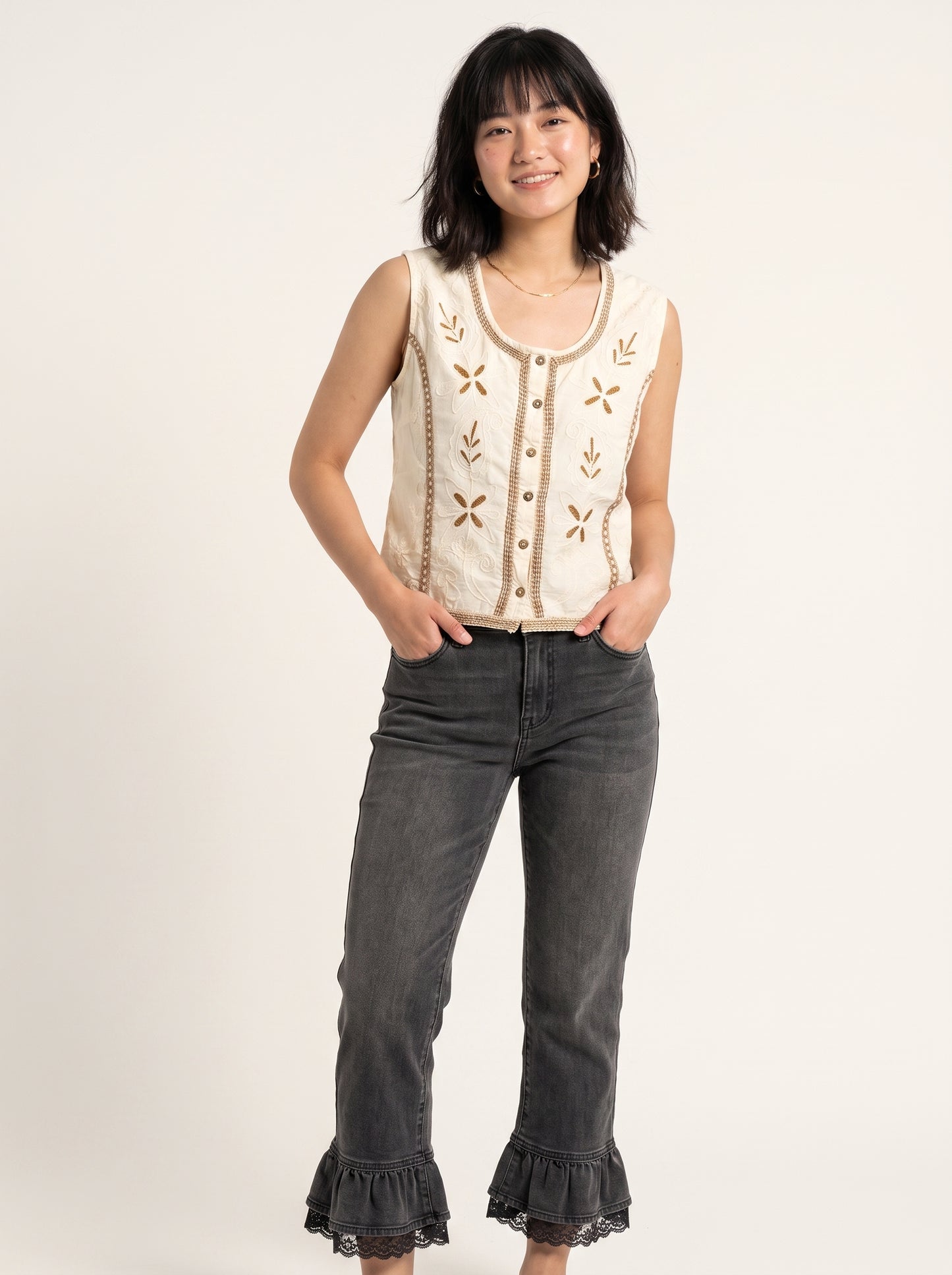 AVENU. EMBRO-VEST Top