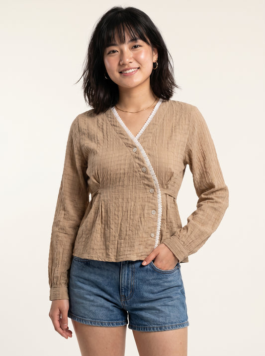 AVENU. WRAP-TOP