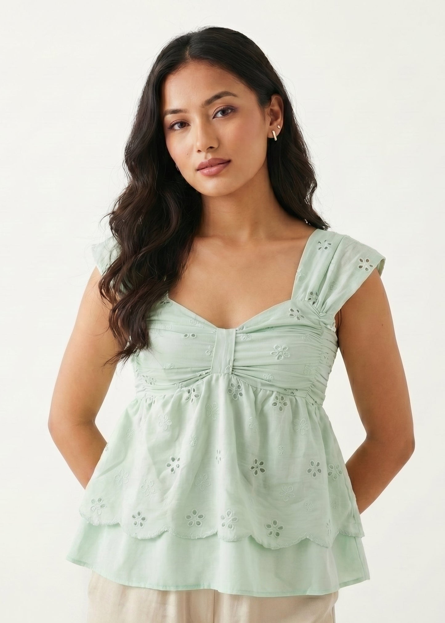 AVENU™ PETAL-LAYERING TOP