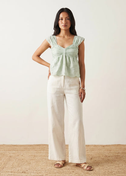 AVENU™ PETAL-LAYERING TOP